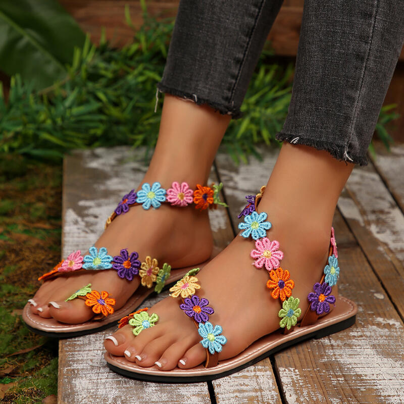 Embroidery Embellishments - Sandalias de Diseño Bohemio con Bordado