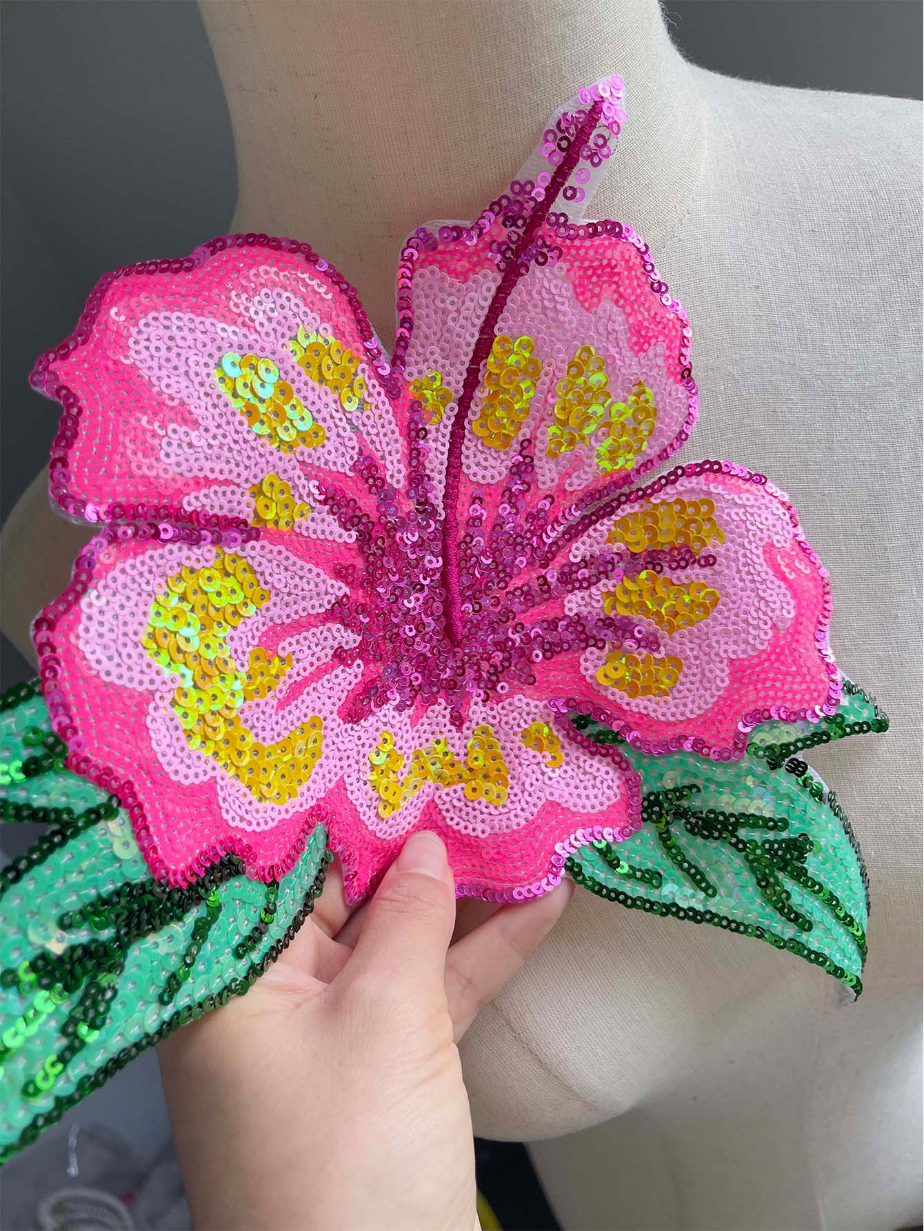 1 pieza 26CM lentejuelas rosas - Applique Patch Flower reseña y precio
