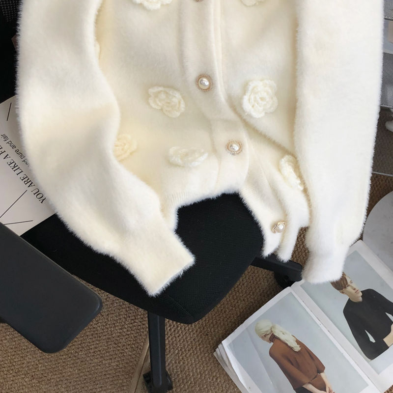 Suéter blanco súper inmortal c - Applique Patch Flower reseña y precio